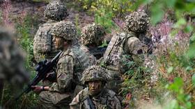 Soldații britanici să se pregătească pentru lupta împotriva Rusiei