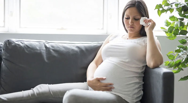  CDC downgrade femeile la „persoane însărcinate”